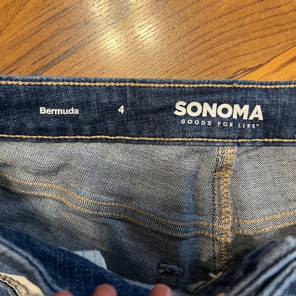 Womens Sonoma Bermuda Jean Shorts Size 4 - Picture 3 of 3